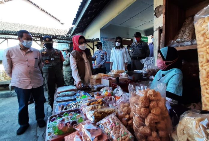 04 sept-sambangi pasar