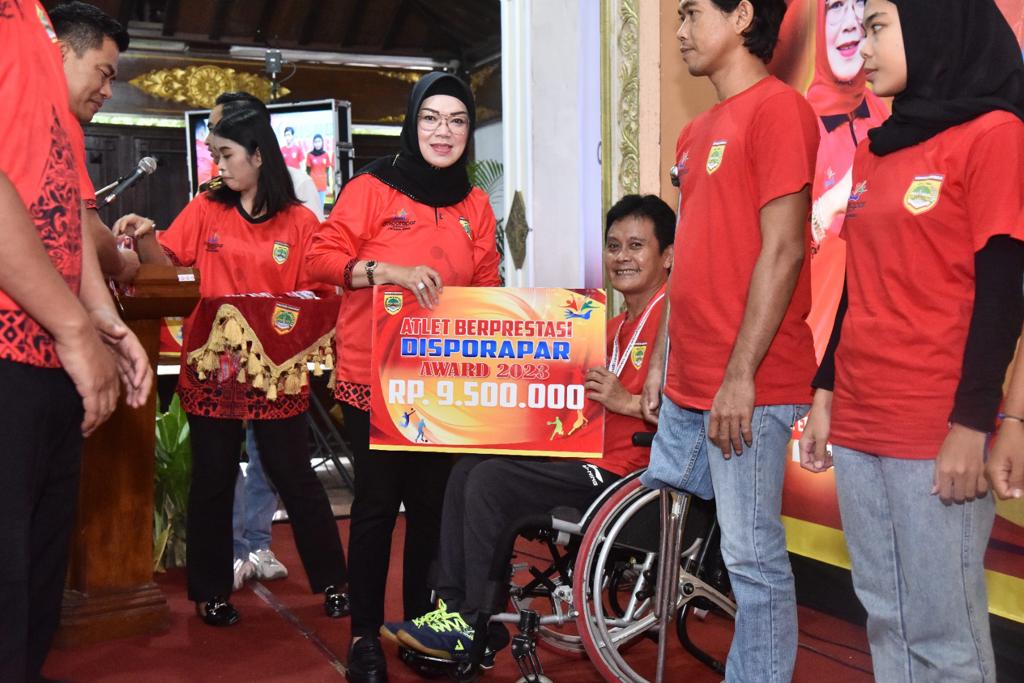 28 des 23-disporapar award (1)