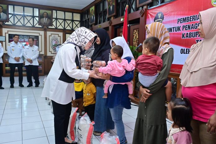 21 mei 25-bantuan beras1