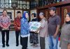 Bupati Serahkan Bantuan Baznas Senilai Rp298,7 Juta untuk 131 Penerima