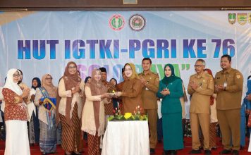 Hadiri Peringatan HUT IGTKI-PGRI Ke-76 Se-Solo Raya, Ini Pesan Bupati