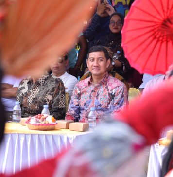 Plt Bupati Sukoharjo Apresiasi Ethno Carnival Ambal Warsa Kartasura ke-346, Dorong Pelestarian Budaya dan Ekonomi